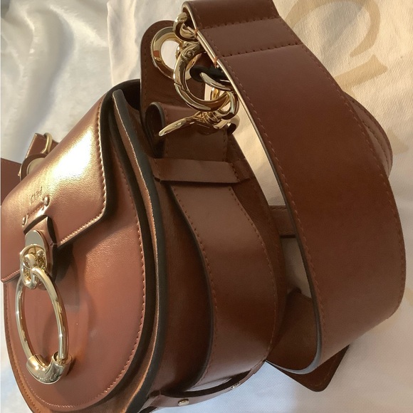 Chloe Tess Leather Crossbody Bag - Picture 5 of 9